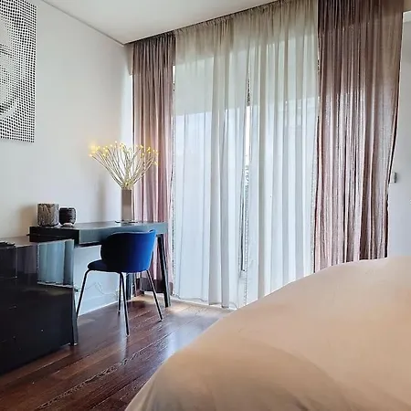 Апартаменты Magnifique 16arr *